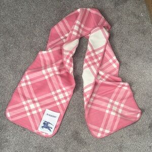 Burberry scarf 🧣
